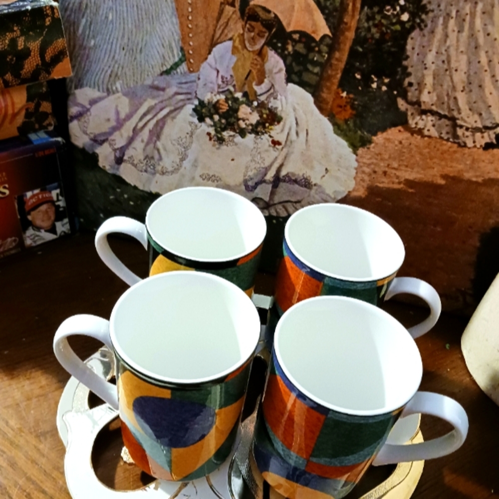 ☕️Victoria&Beale Vintage Cups Set of 4🍶🍵Fine Design Translucent Porcelain🥧.🛍 - Picture 5 of 5